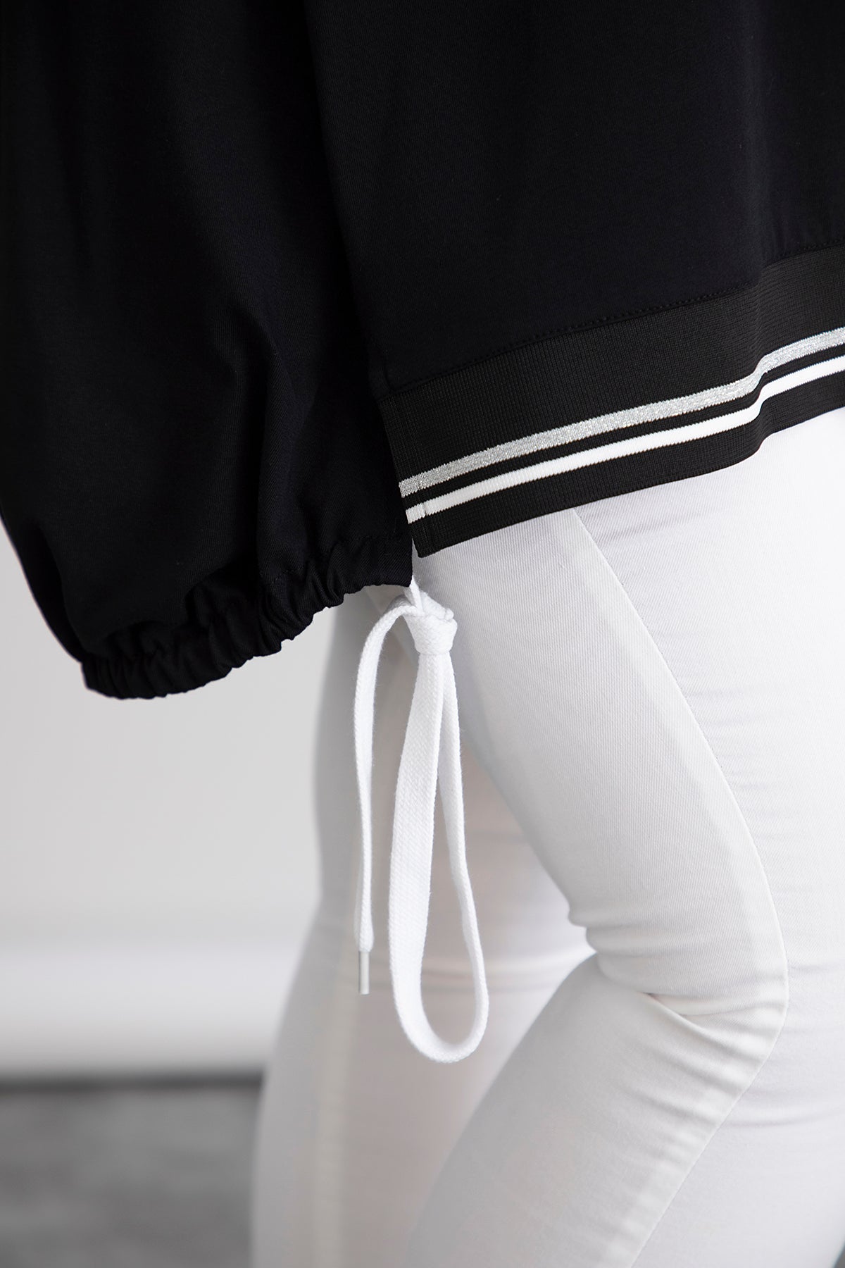 Baumwoll-Tunika mit Kapuze und Kordeln – A-Linie