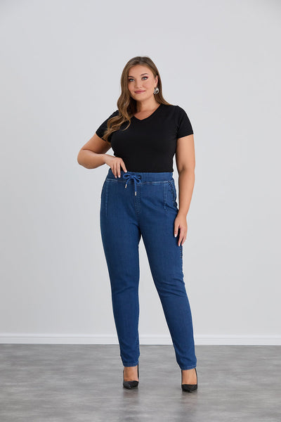 Elegante Jeans mit Strasssteinen und elastischem Bund