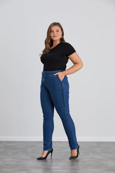 Elegante Jeans mit Strasssteinen und elastischem Bund für Damen in großen Größen