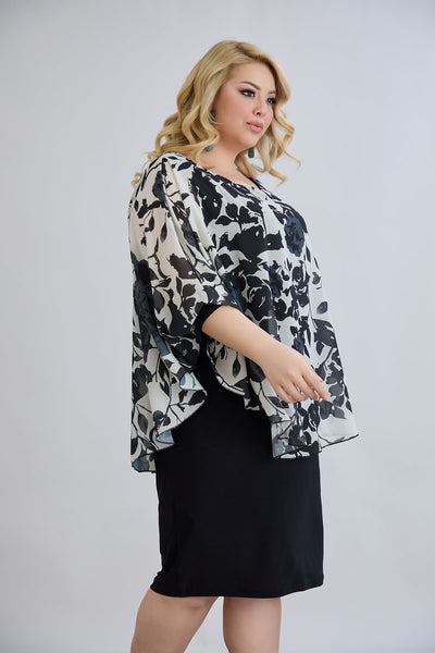 Kleid mit Chiffon und Schulterakzent - Blumen