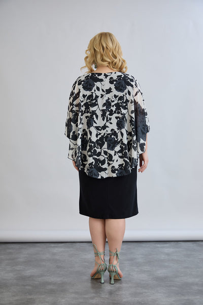 Kleid mit Chiffon und Schulterakzent - Blumen