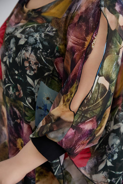 Kleid mit Chiffon und Schulterakzent - Weinrot