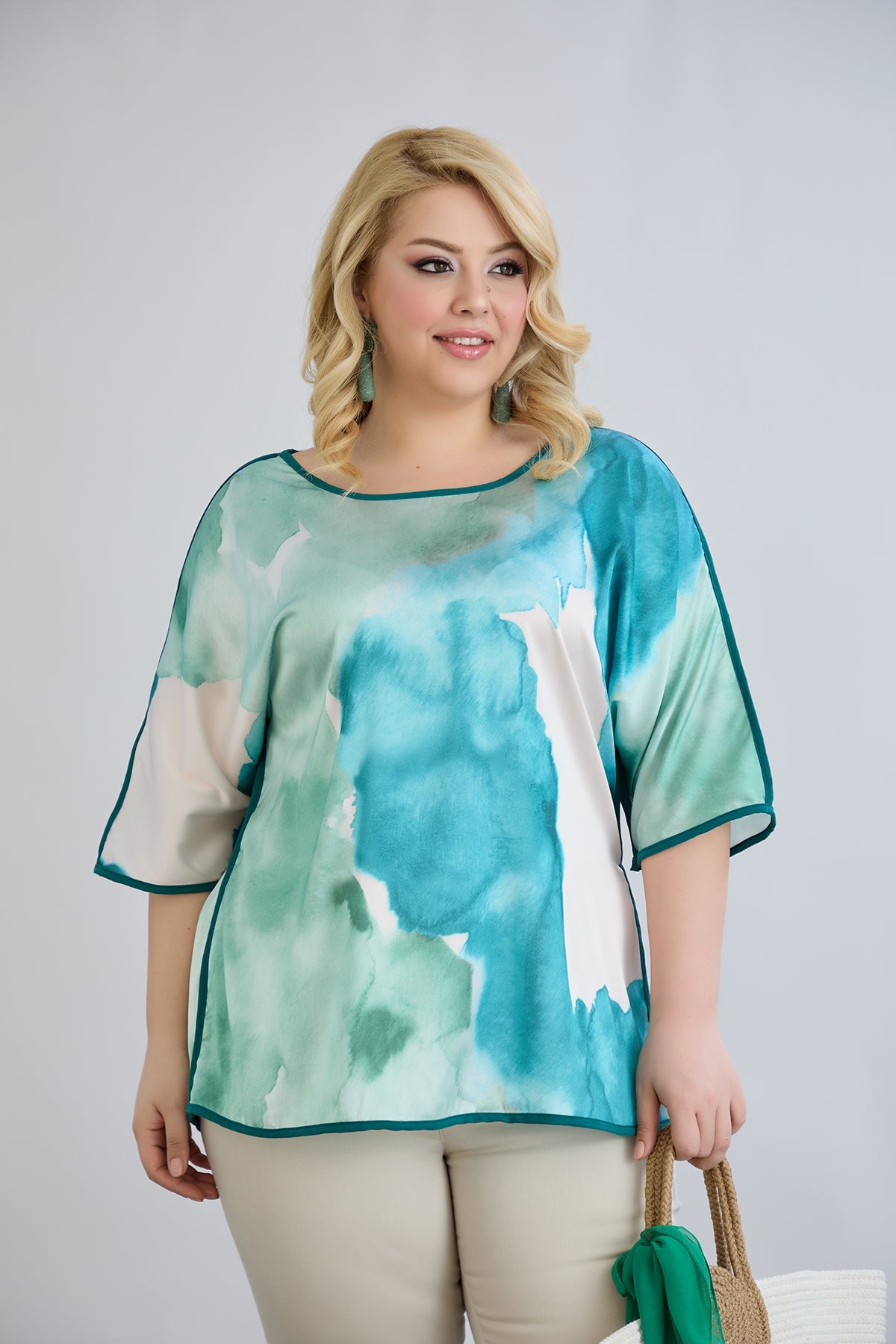 Kurzärmelige Bluse mit Rückenakzent - Mittelmeer