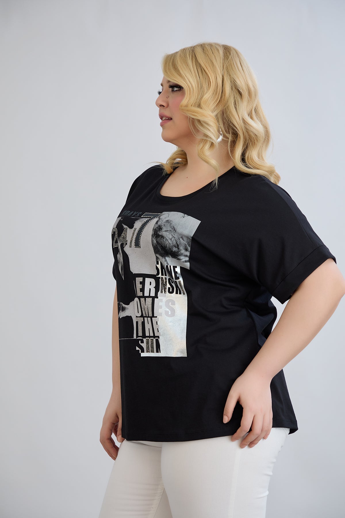 Baumwoll-T-Shirt mit Print und Strass – Schwarz