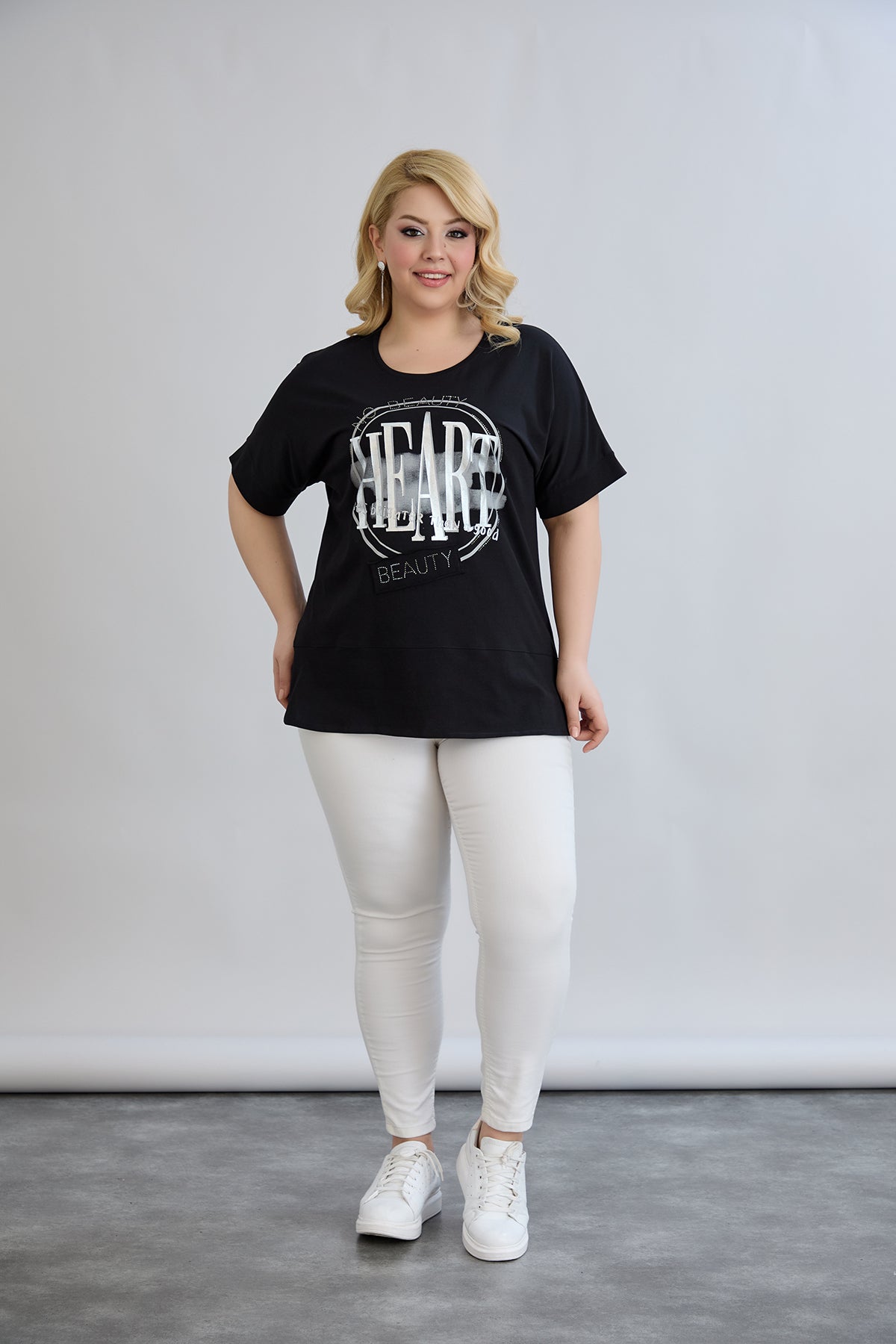 Baumwoll-T-Shirt mit Print und Strass Heart - Schwarz