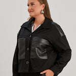 Kurze Strickjacke mit Lederdetails – Schwarz