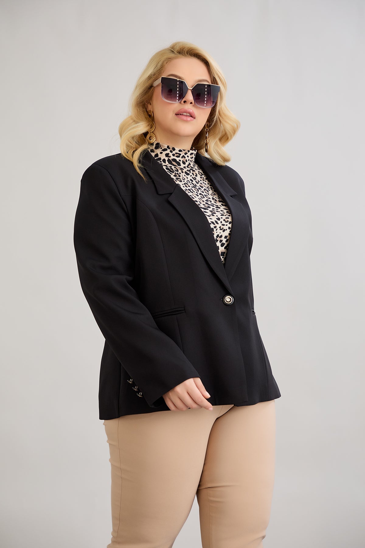 Elegante und moderne Jacke mit Futter - Schwarz