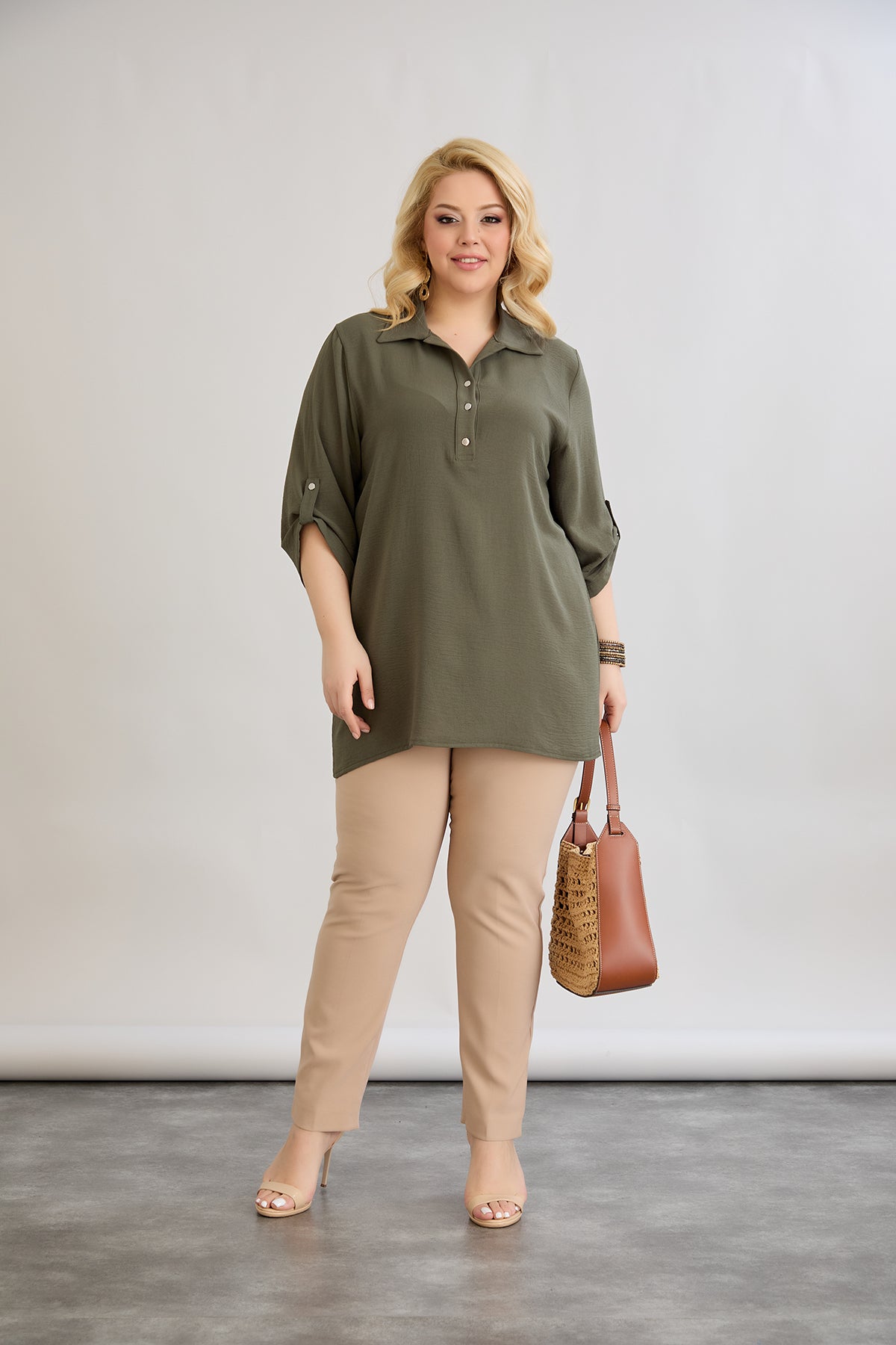 3/4-ärmeliges Hemd mit Knopfleiste - Khaki