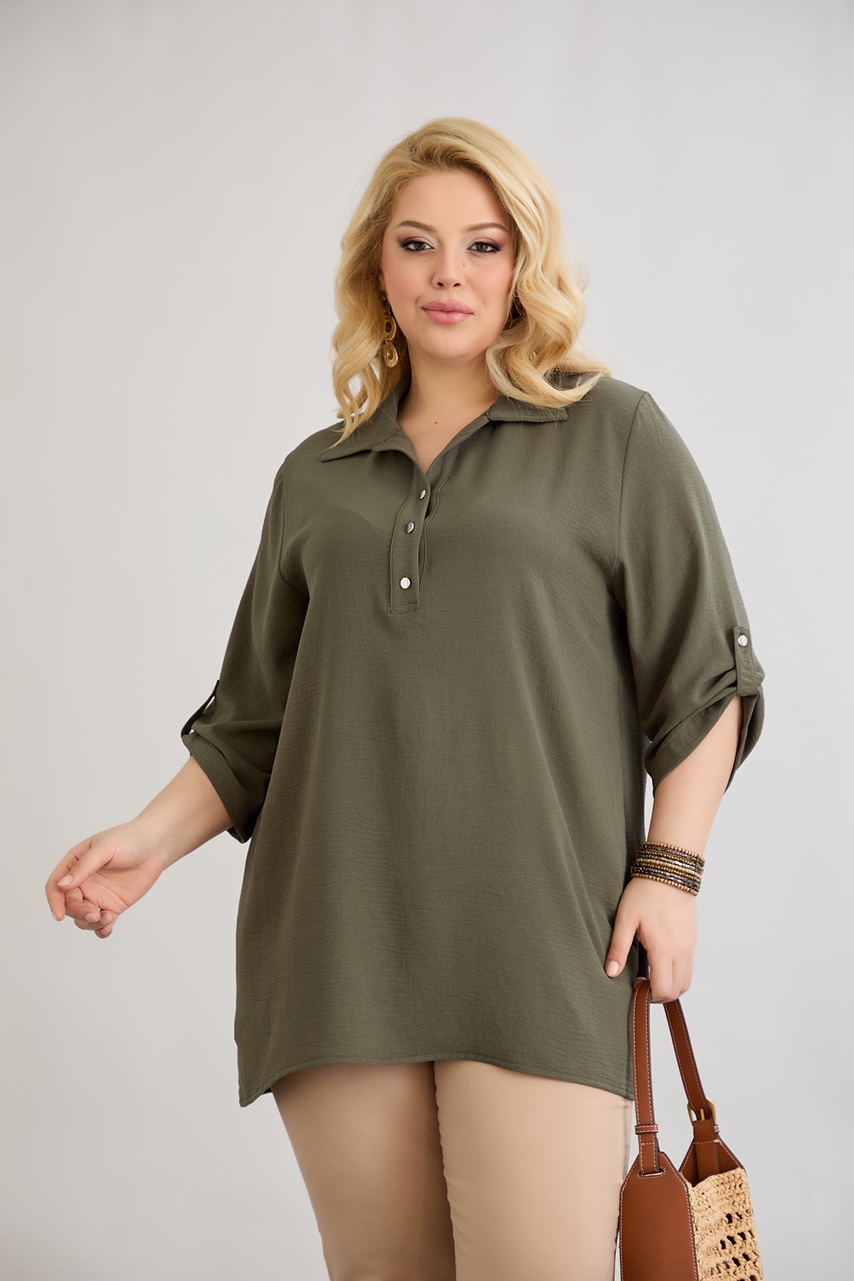 3/4-ärmeliges Hemd mit Knopfleiste - Khaki