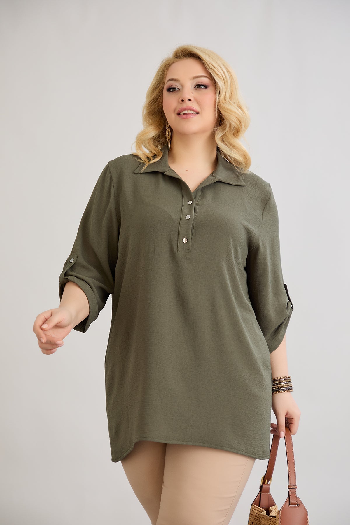 3/4-ärmeliges Hemd mit Knopfleiste - Khaki