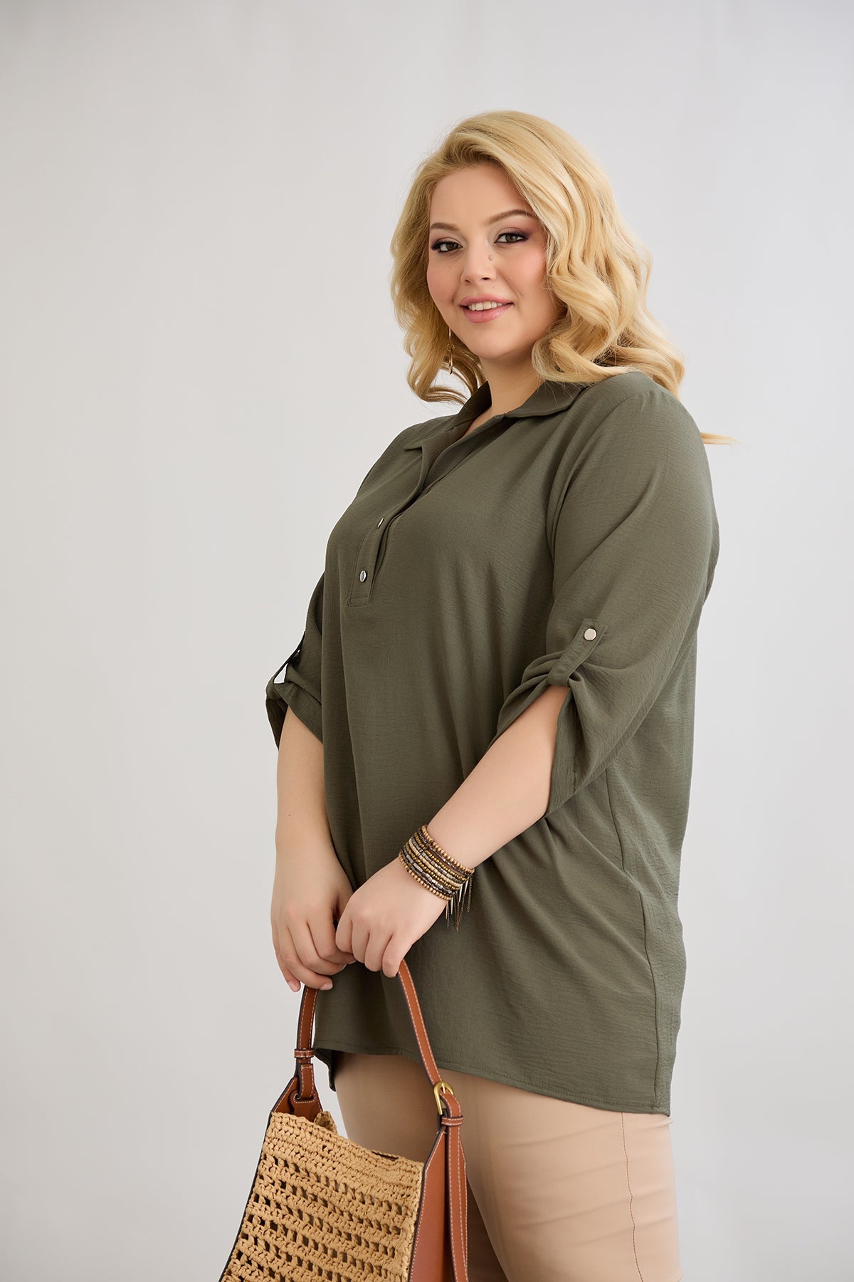 3/4-ärmeliges Hemd mit Knopfleiste - Khaki