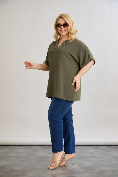 Bluse mit V-Ausschnitt und zarten Kieselsteinen - Khaki