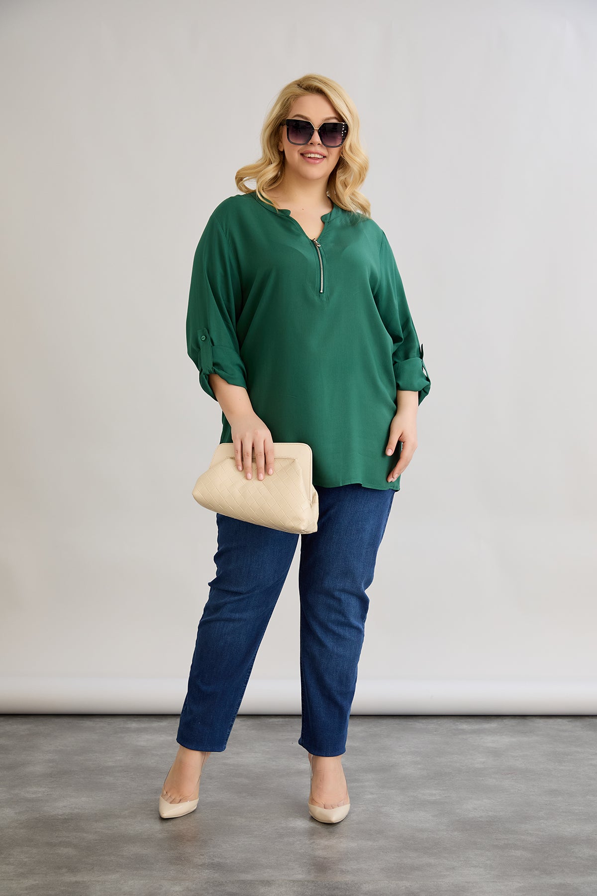 Bluse aus Viskose mit Reißverschluss am Halsausschnitt - Grün