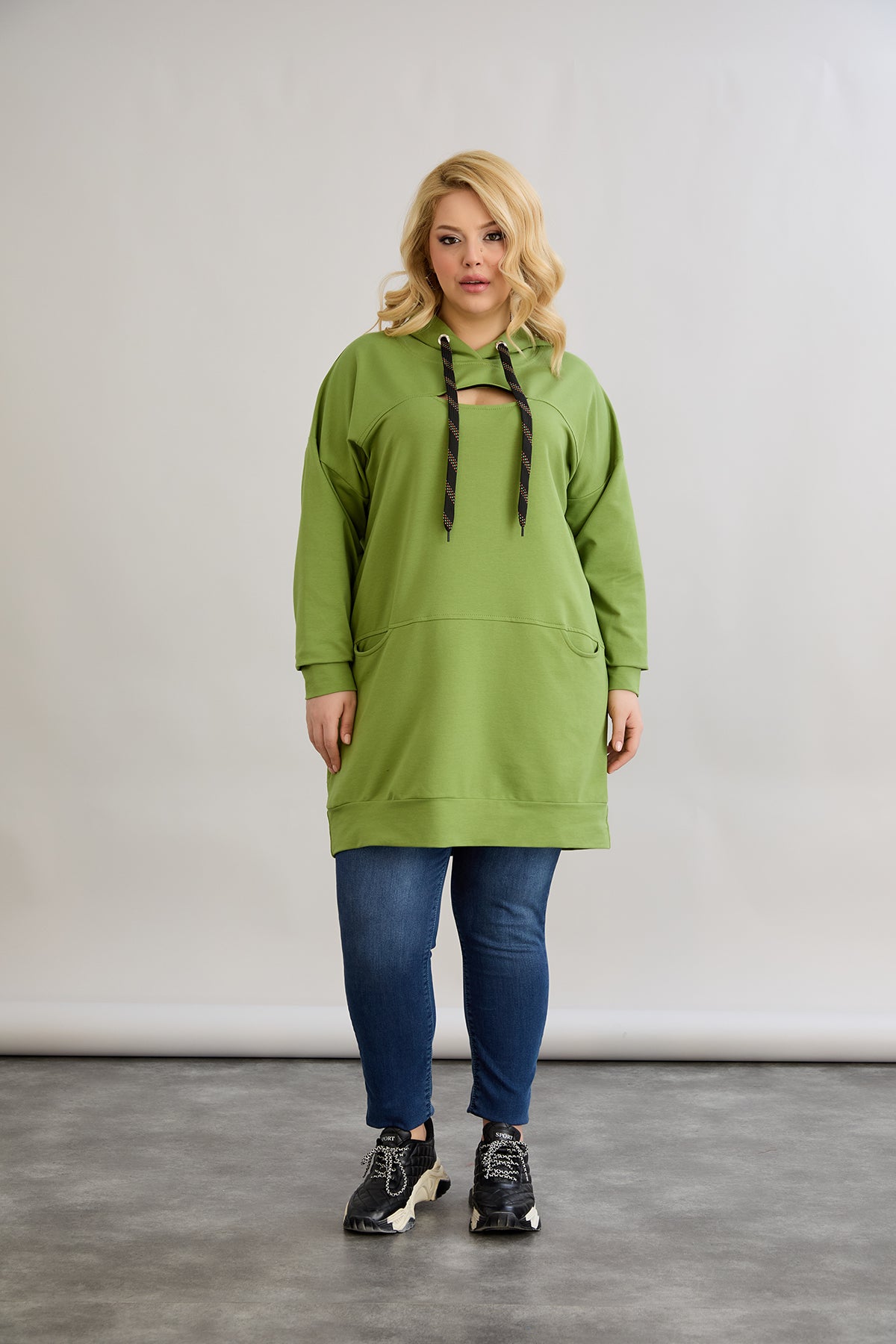 Langes Hoodie mit Cut-Out - Grün