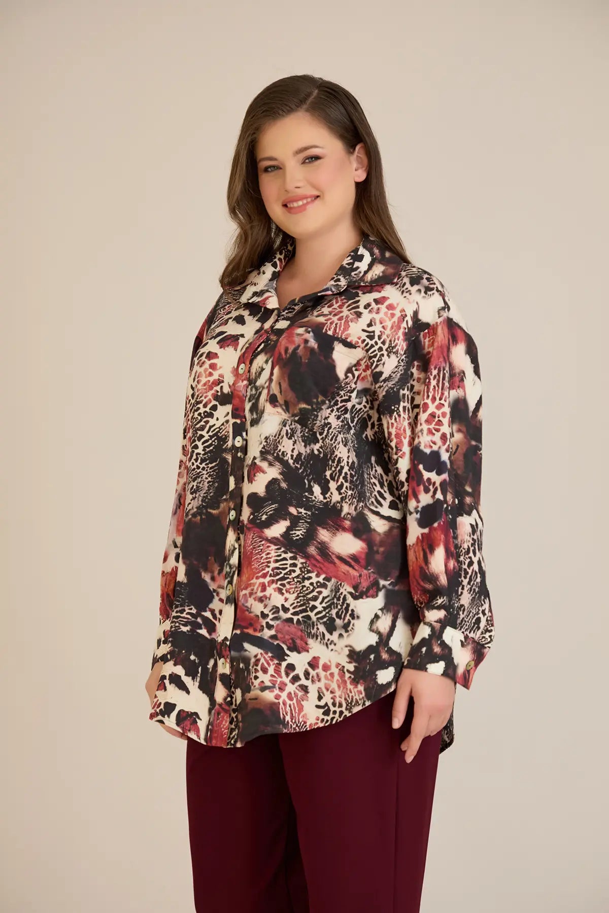 Elegante Hemdbluse aus feiner Viskose – Bordeaux – Burgund