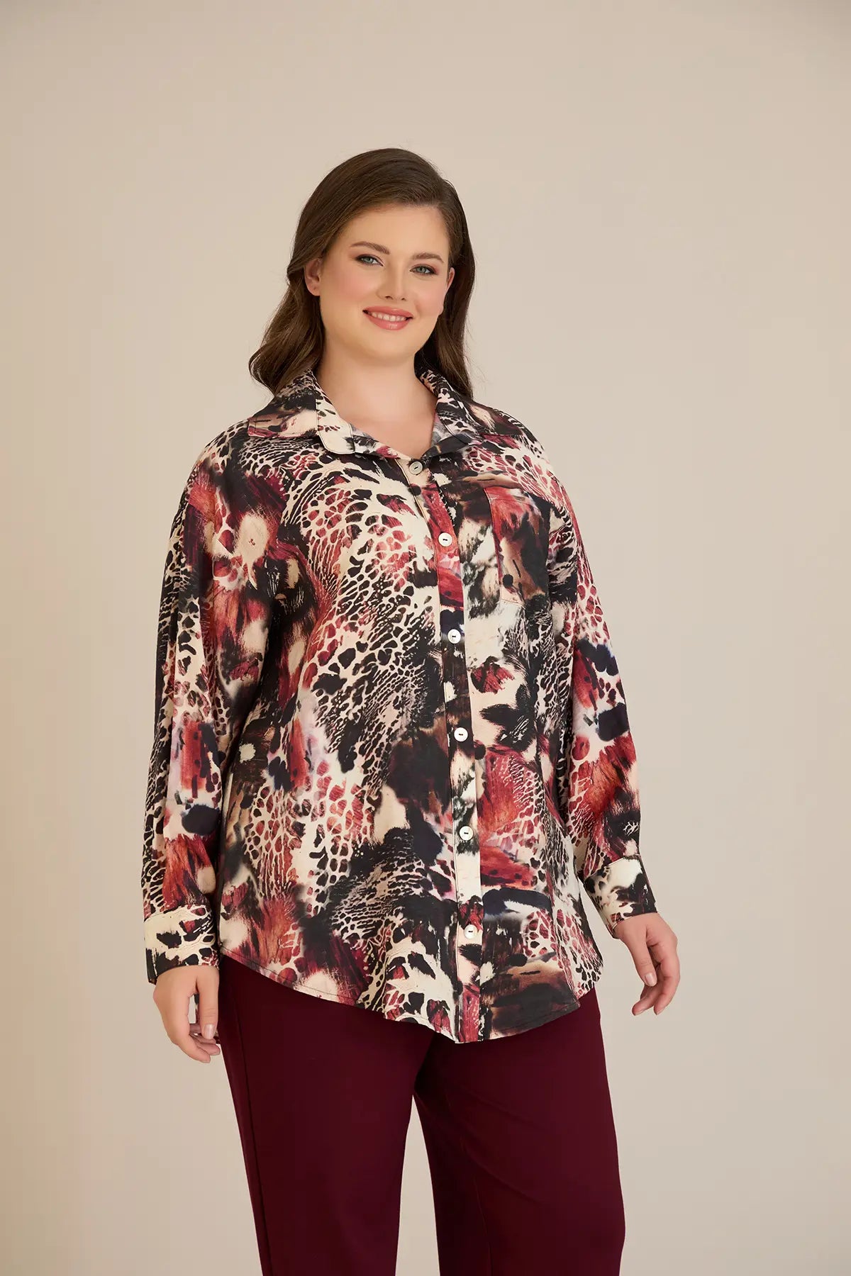 Elegante Hemdbluse aus feiner Viskose – Bordeaux – Burgund