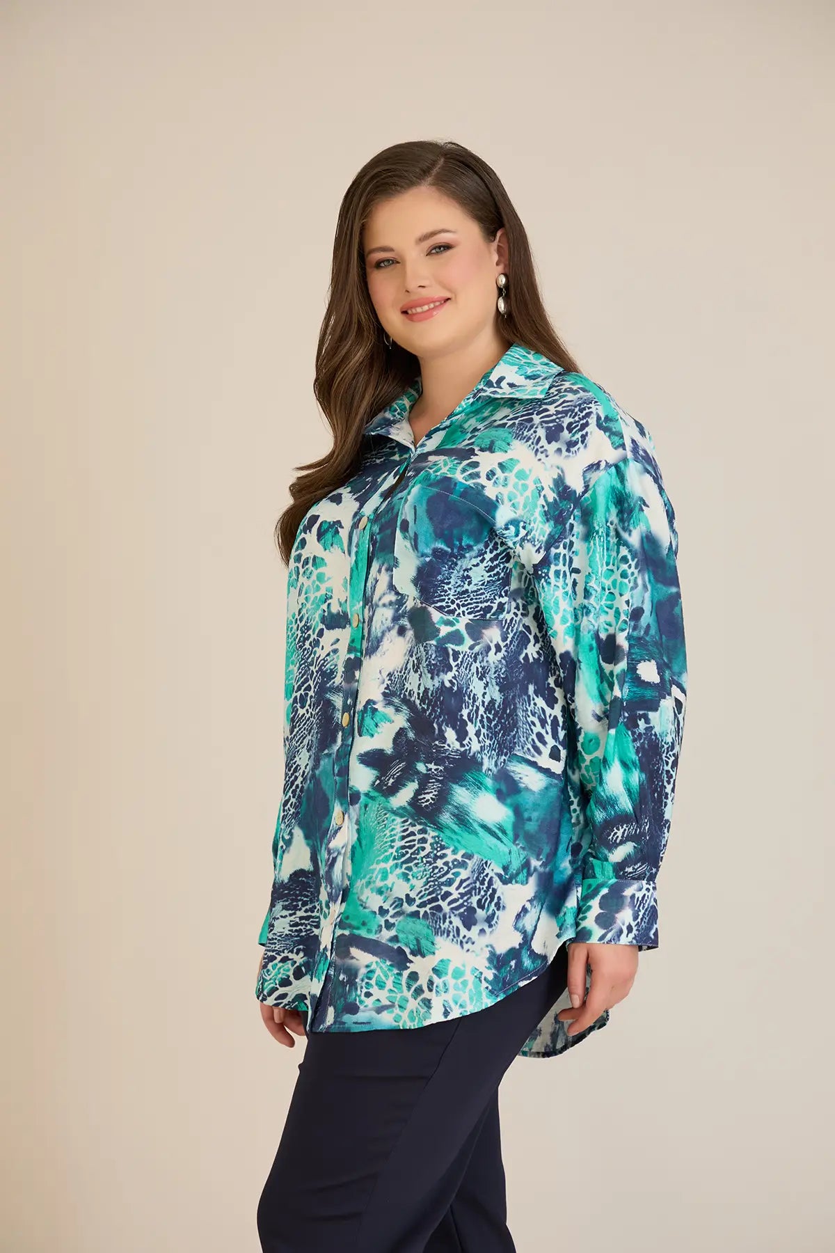 Elegante Hemdbluse aus feiner Viskose – Türkis – Türkis