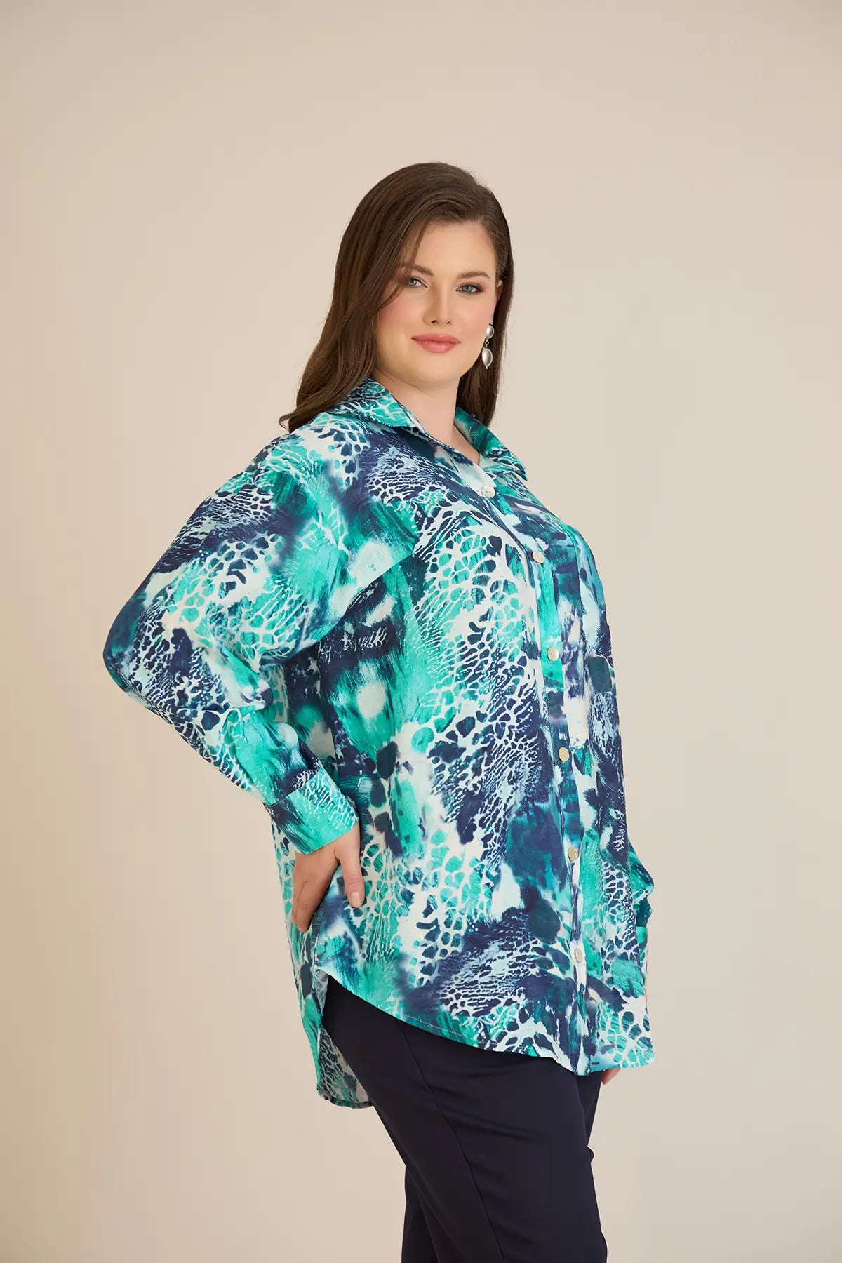 Elegante Hemdbluse aus feiner Viskose – Türkis – Türkis