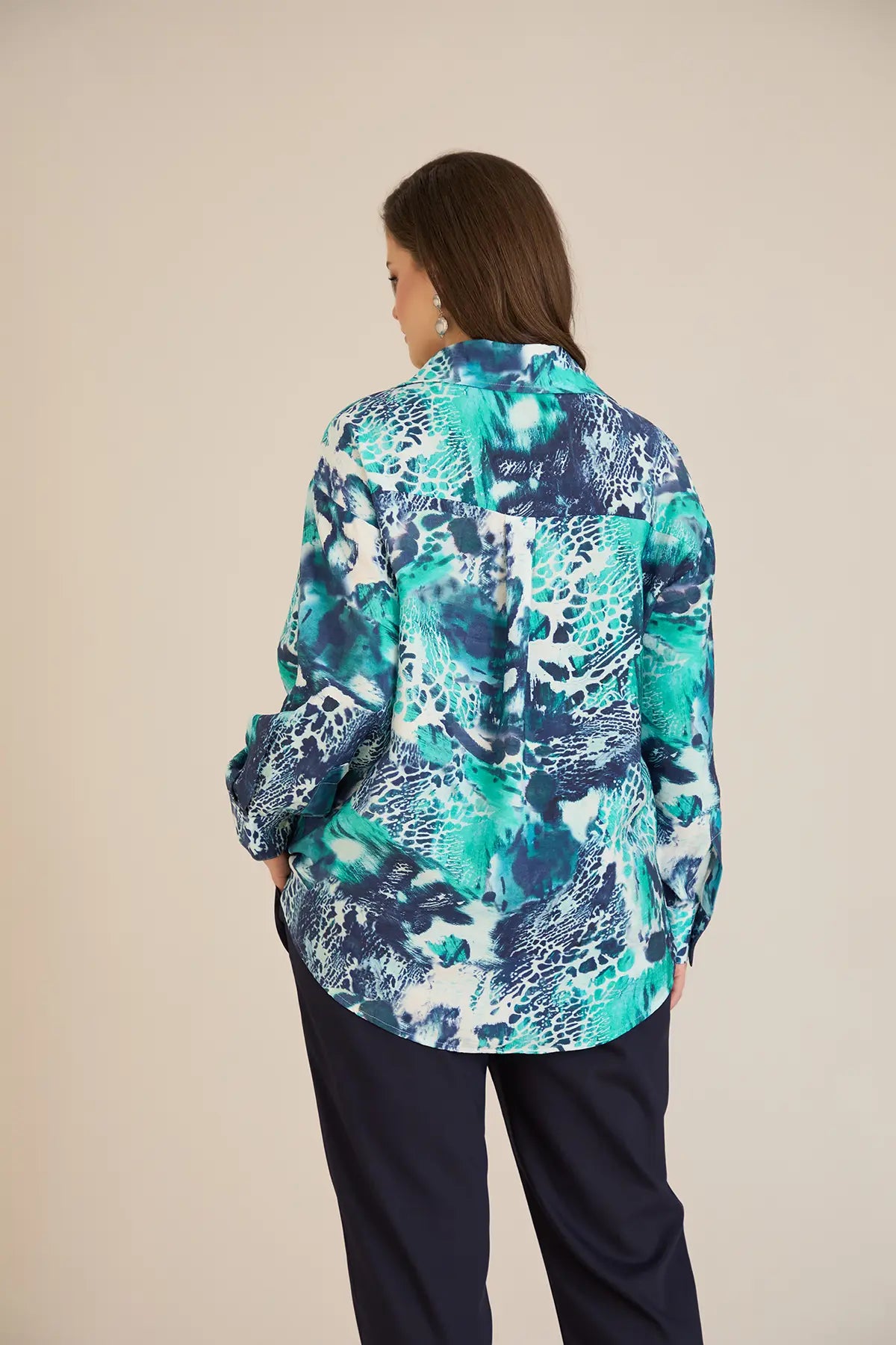 Elegante Hemdbluse aus feiner Viskose – Türkis – Türkis