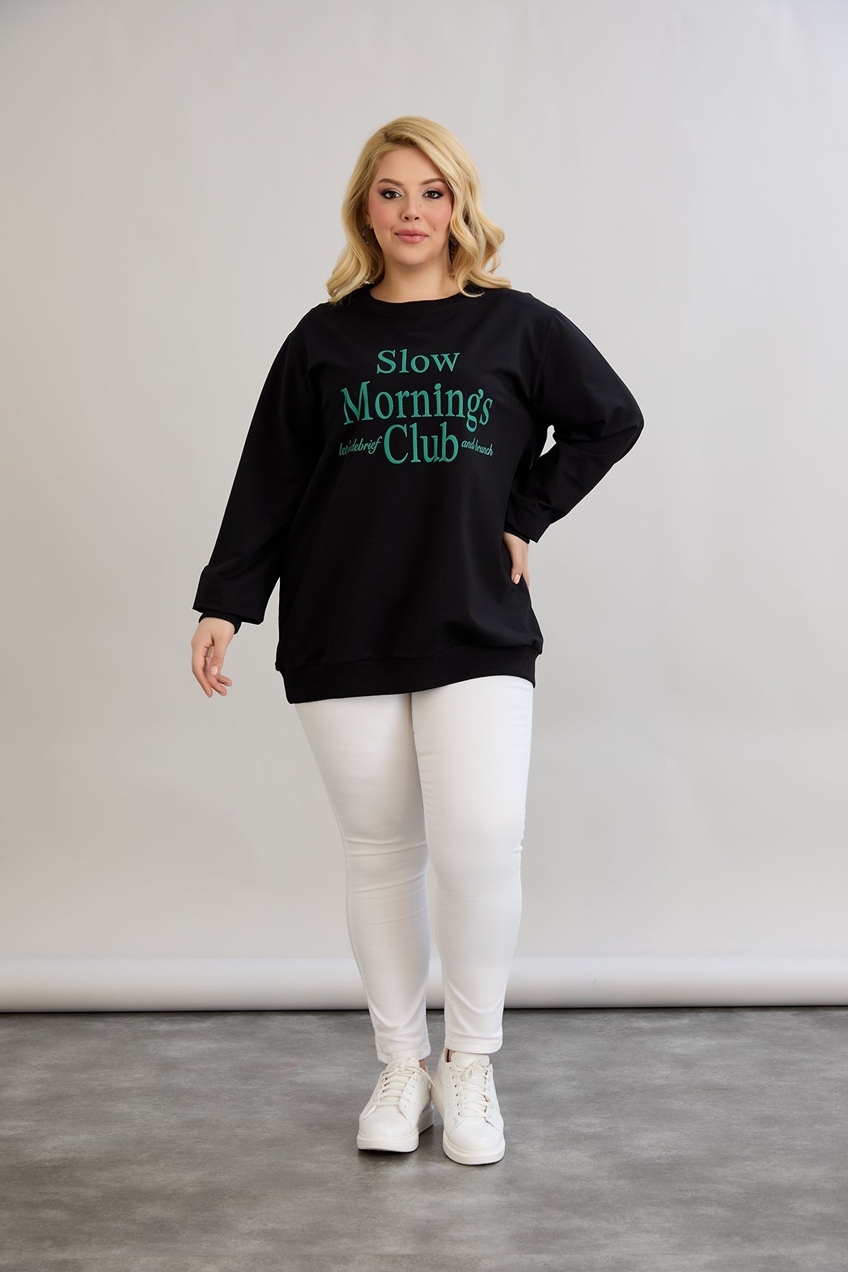 Casual-bluse mit Schriftzug „Slow Morning“ - Grün