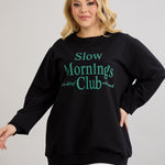 Casual-bluse mit Schriftzug “ in Übergrößen