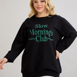 Casual-bluse mit Schriftzug “ in Übergrößen
