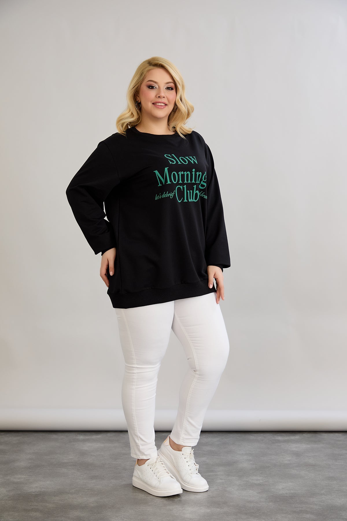 Casual-bluse mit Schriftzug „Slow Morning“ - Grün