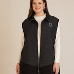 Strickweste mit Stern-Applikation – Schwarz