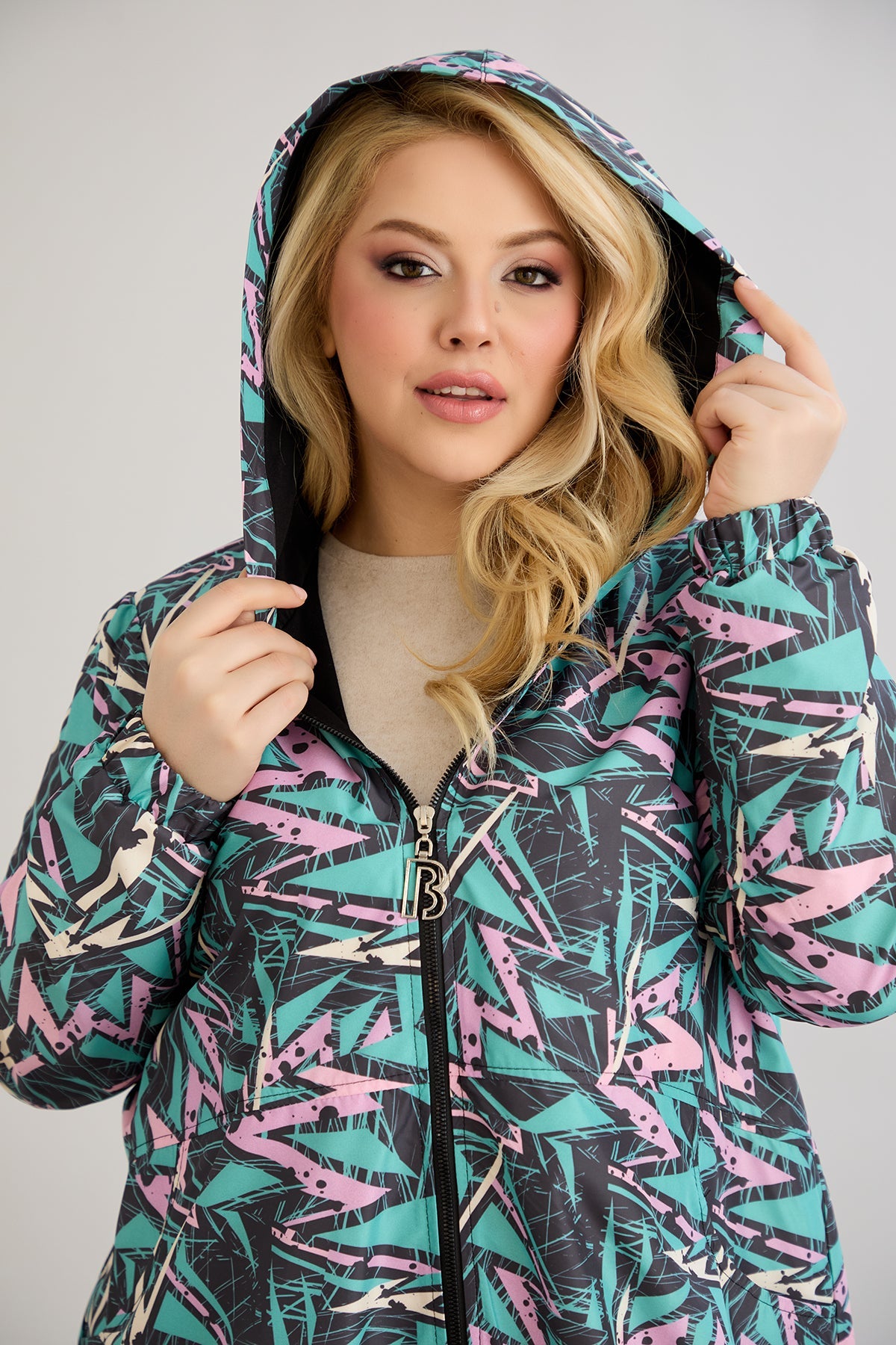 Leichte Frühlingsjacke mit Print und Baumwollfutter - Multifarbe