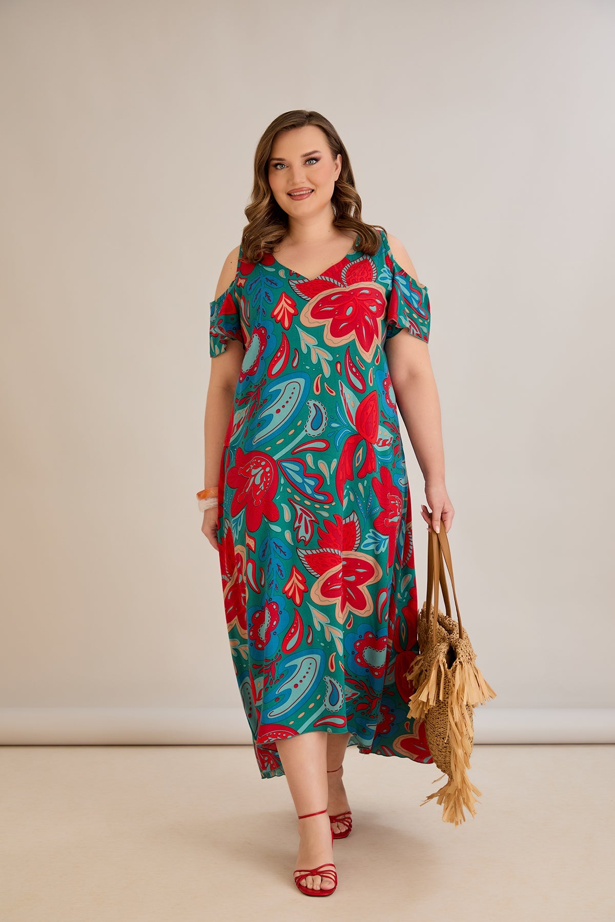 Bunte Sommerkleid aus Viskose mit modischem Schulter-Ausschnitt