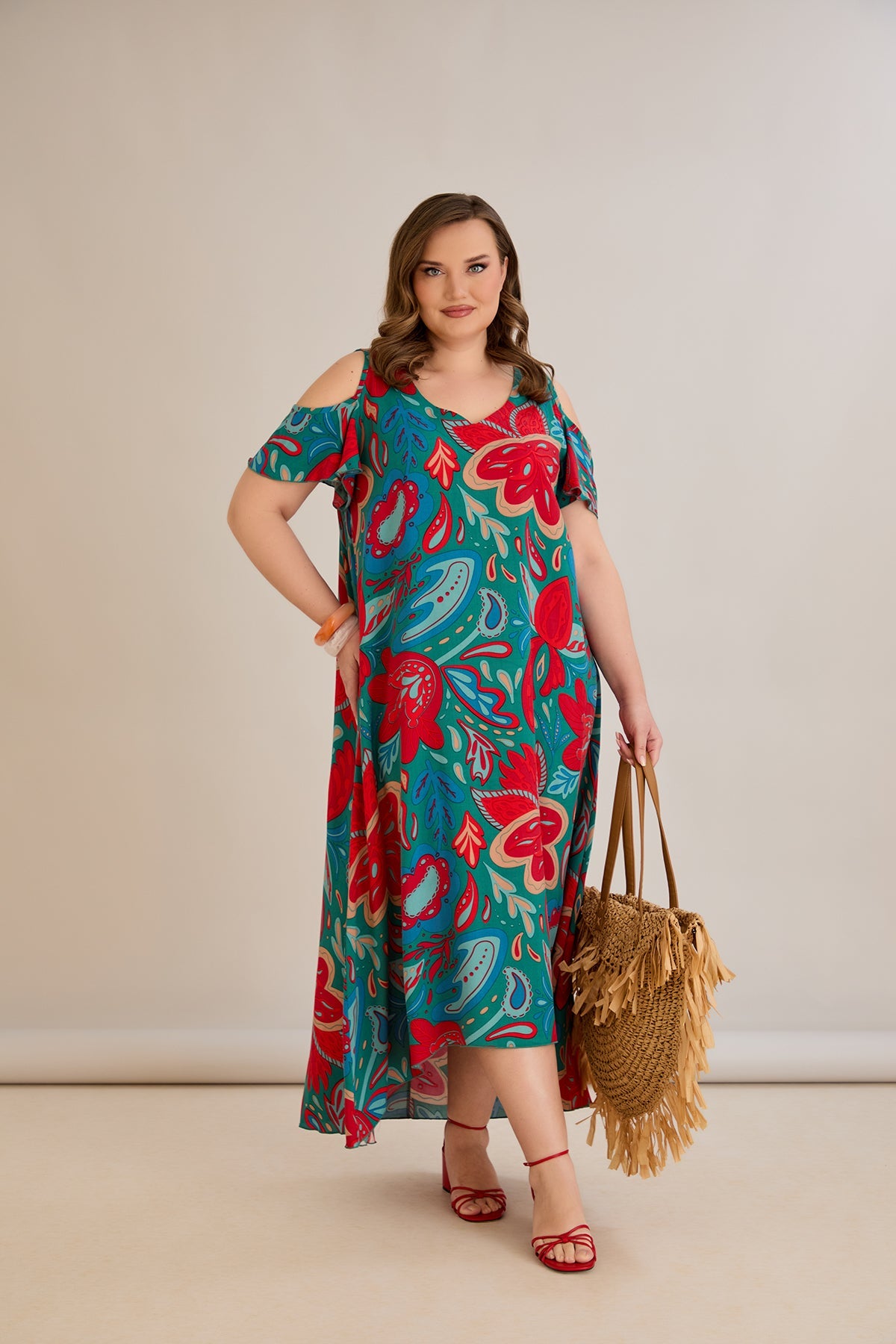 Bunte Sommerkleid aus Viskose mit modischem Schulter-Ausschnitt