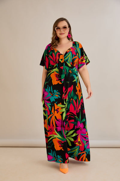 Langes Sommerkleid aus elastischem Material