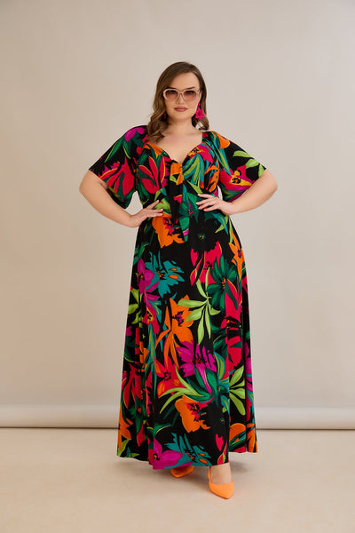 Langes Sommerkleid aus elastischem Material