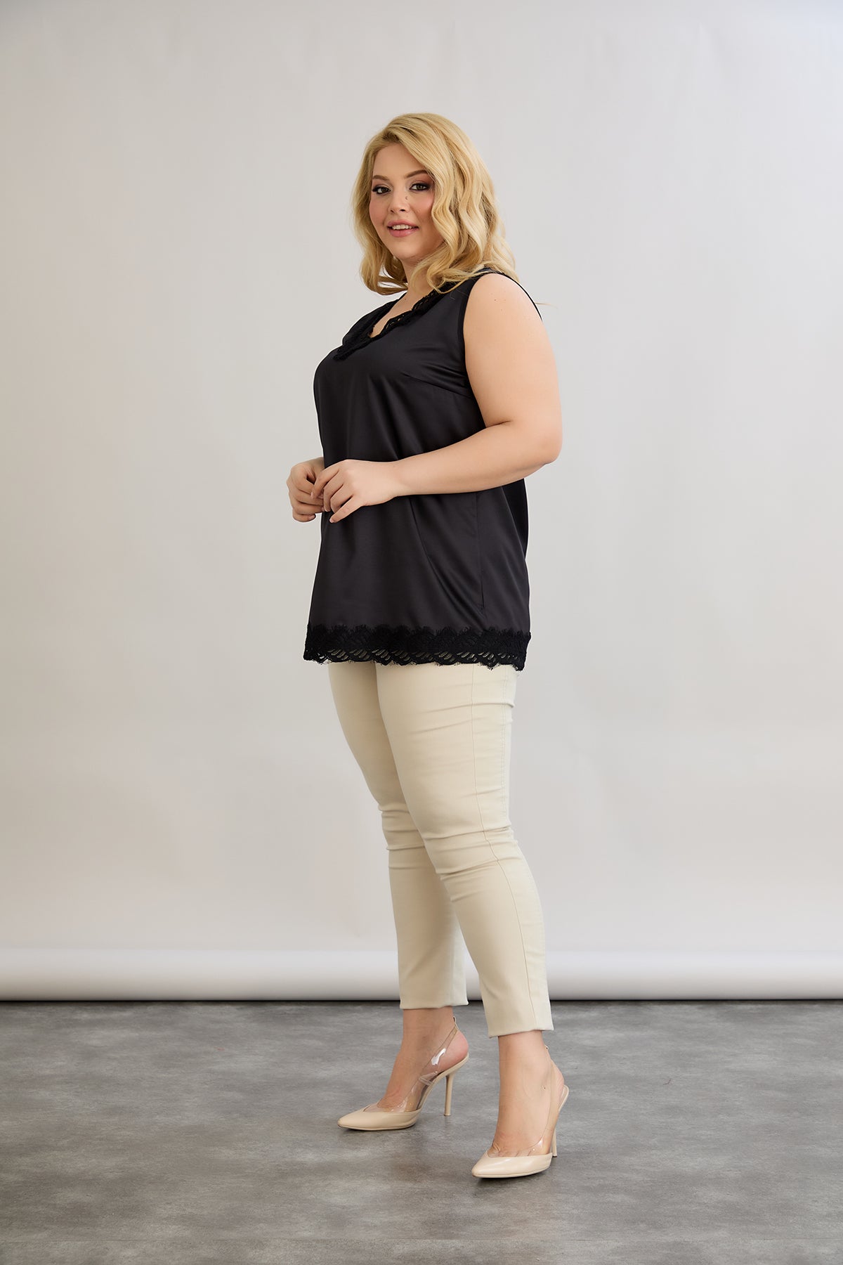 Satin Luxus-Top mit Spitze - Schwarz