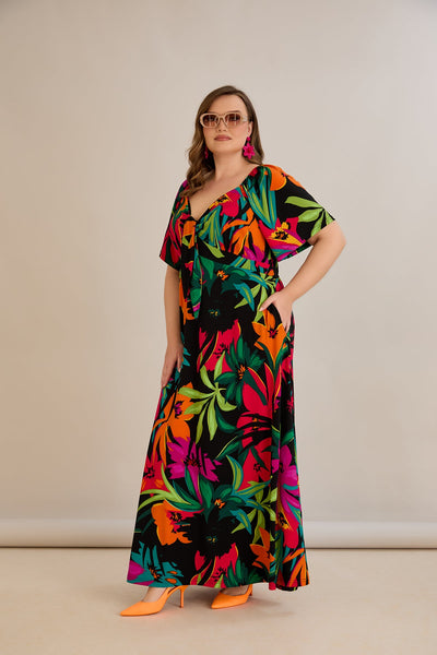 Langes Sommerkleid aus elastischem Material
