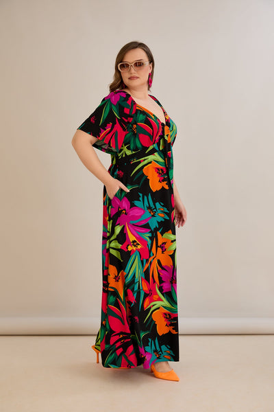 Langes Sommerkleid aus elastischem Material