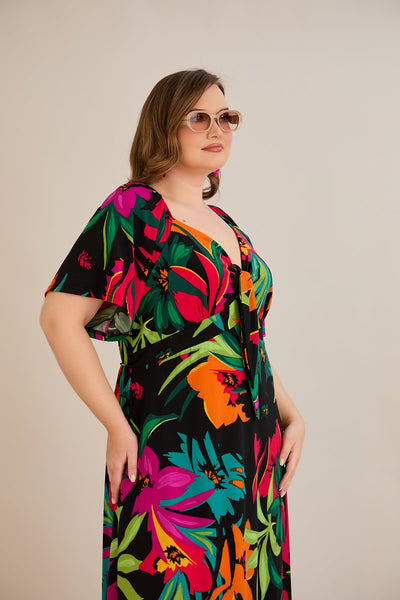 Langes Sommerkleid aus elastischem Material