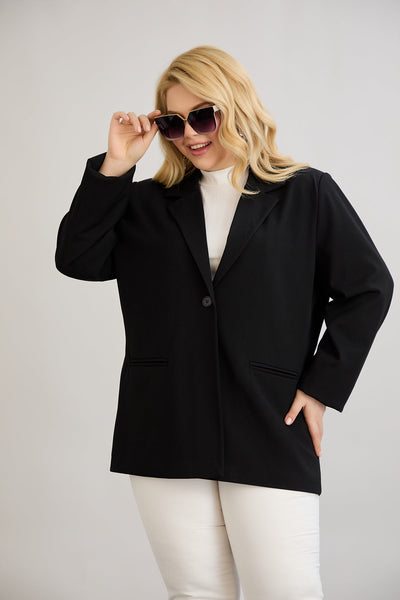 Lange Jacke mit Futter und einem Knopf