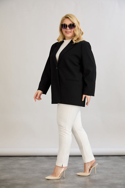 Lange Jacke mit Futter und einem Knopf