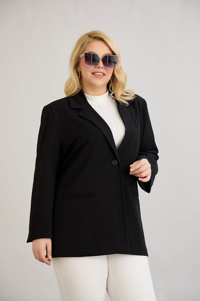 Lange Jacke mit Futter und einem Knopf