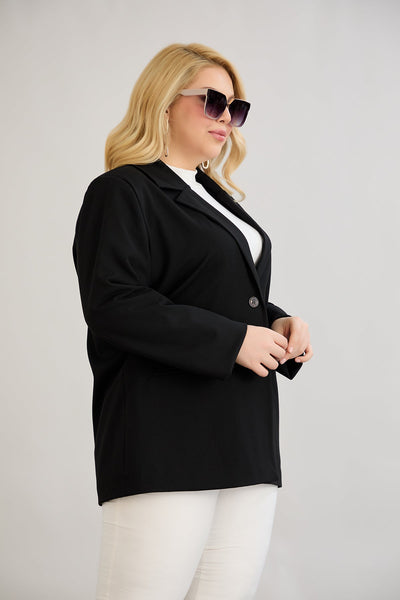 Lange Jacke mit Futter und einem Knopf