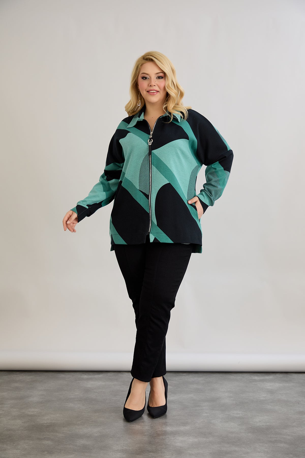 Strickjacke mit Reißverschluss und Taschen – Mint