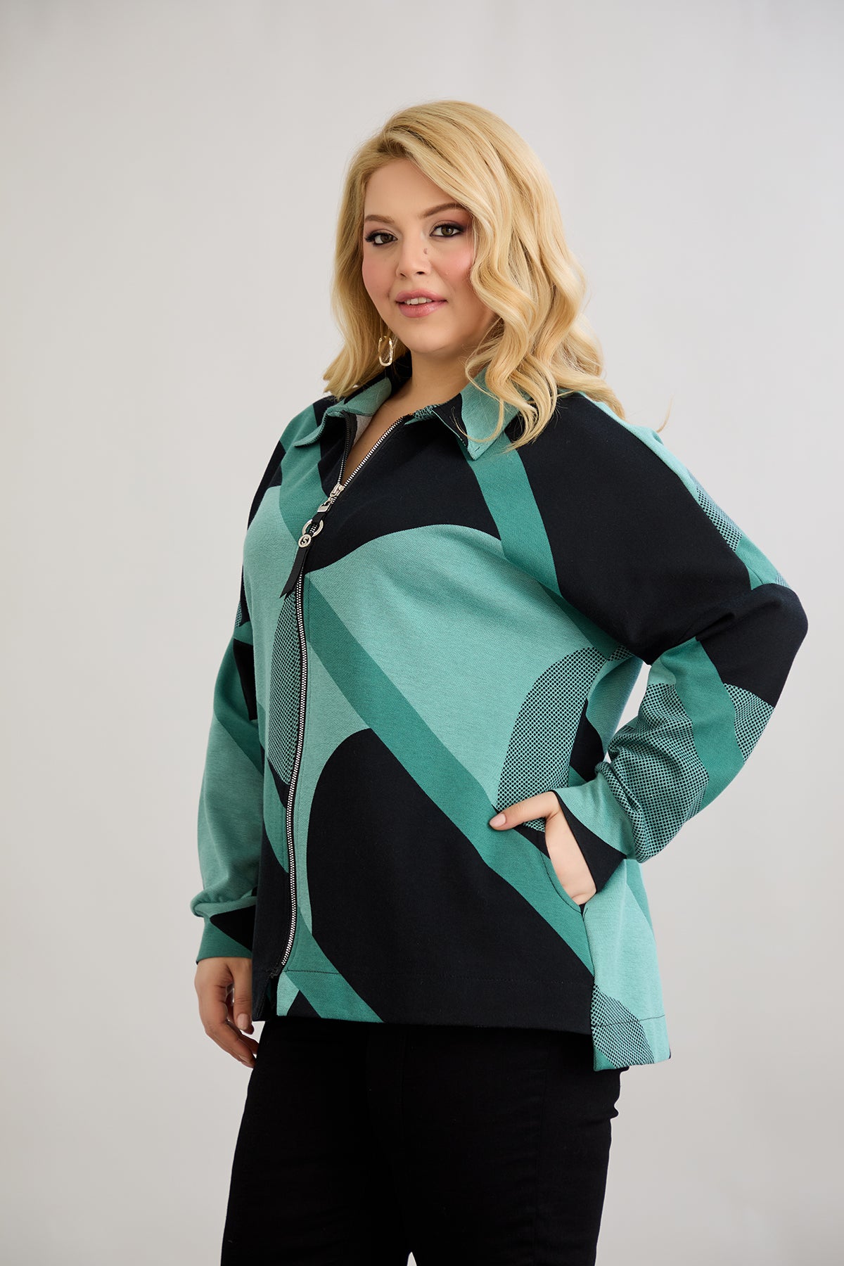 Strickjacke mit Reißverschluss und Taschen – Mint