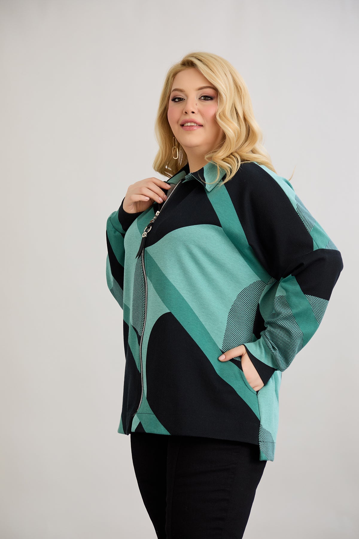 Strickjacke mit Reißverschluss und Taschen – Mint