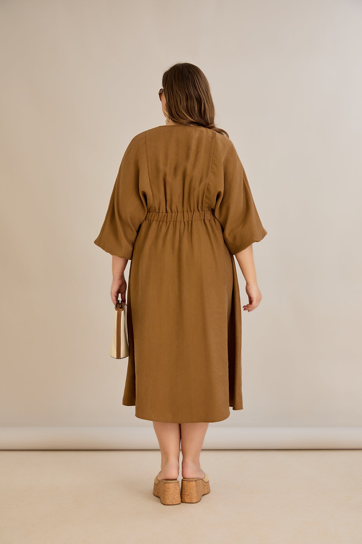 Elegantes Kleid aus Tencel - Kaffee - 10964