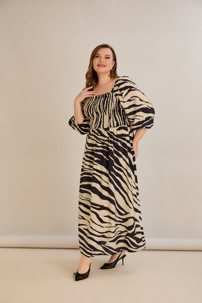 Sommerkleid mit modernem Print und Rücken-Detail - Animal