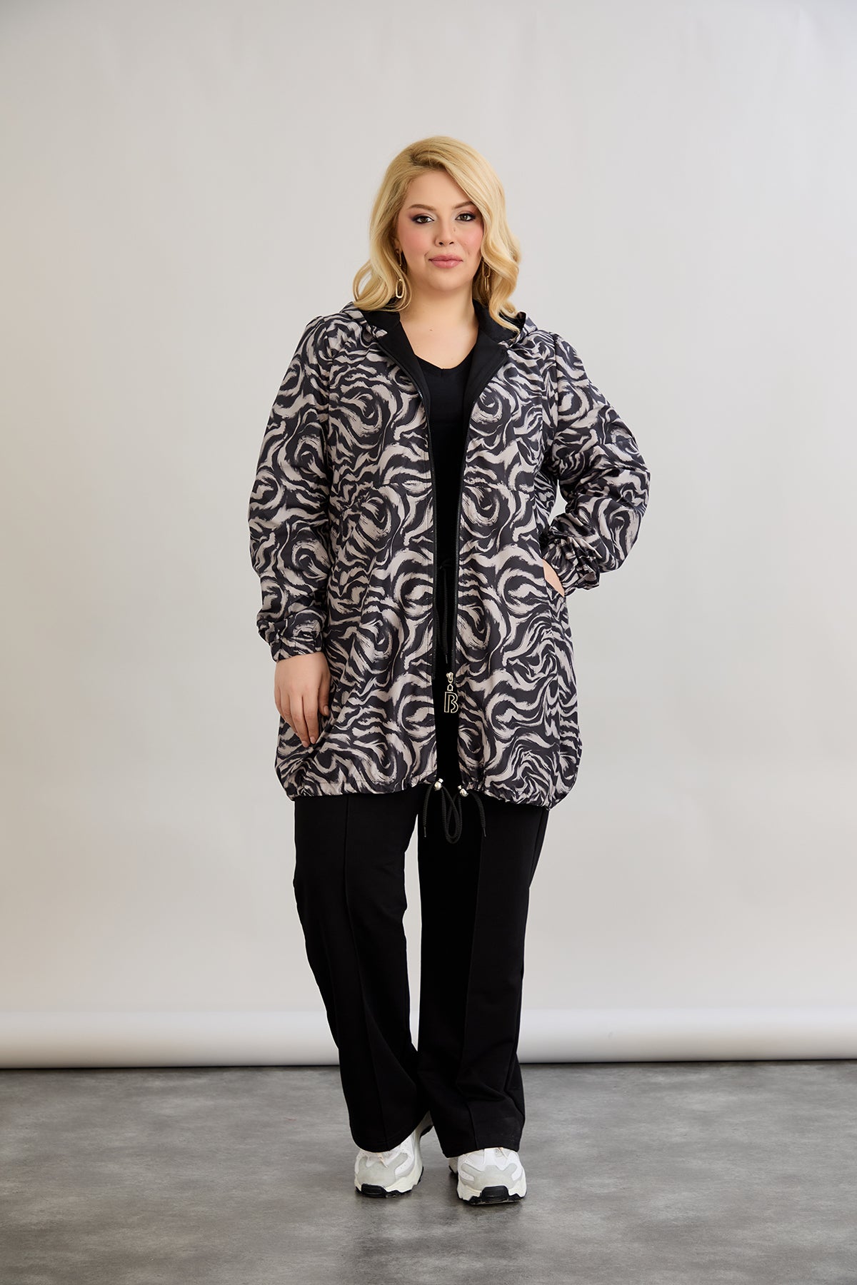 Leichte Frühlingsjacke mit Print und Baumwollfutter - Schwarz/Weiß