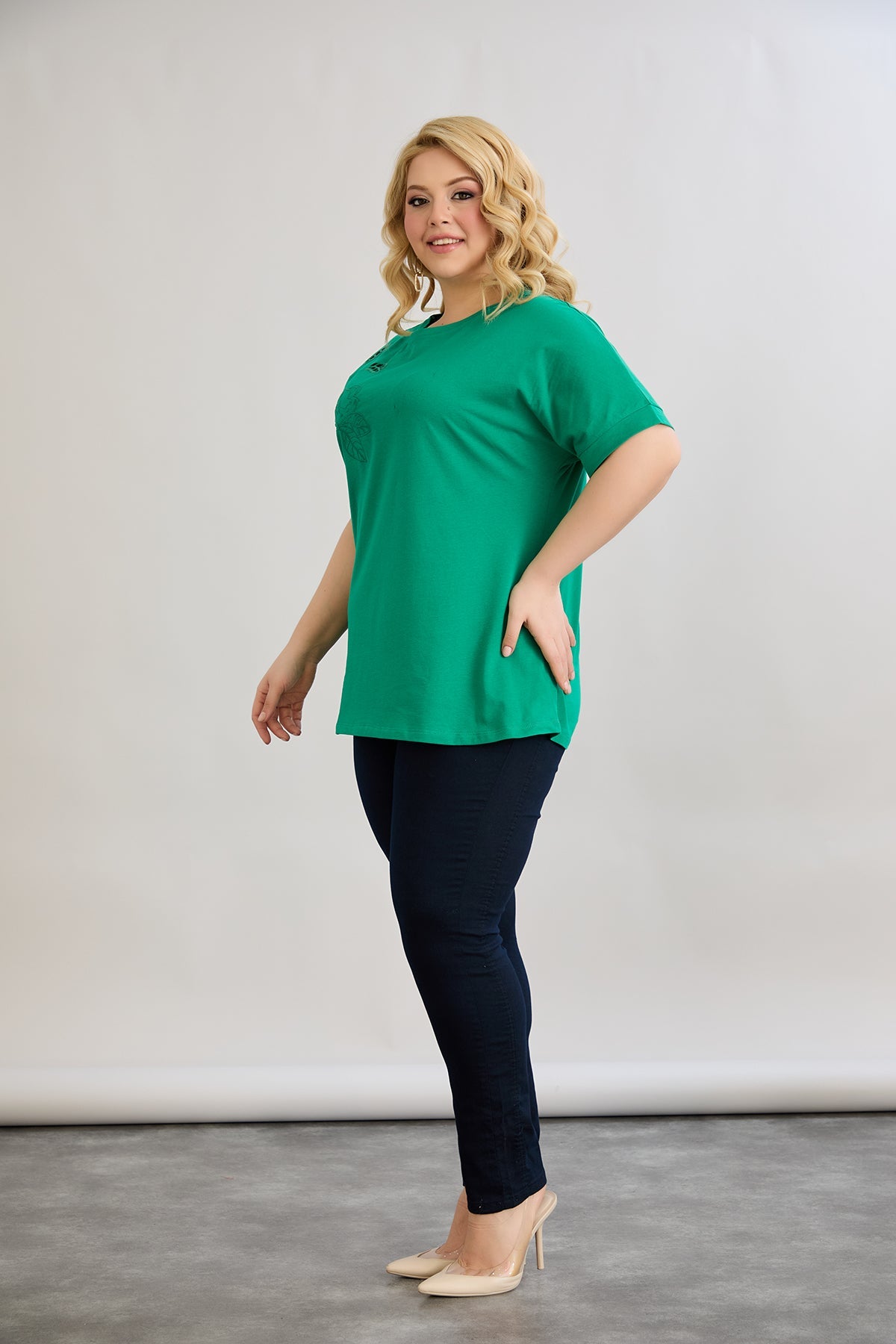Baumwollbluse mit angeschnittener Stickerei - Grün