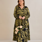 Viskosekleid mit Wickelausschnitt und exklusivem Print - 10679 – Multifarbe