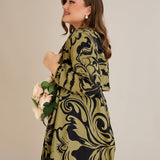 Viskosekleid mit Wickelausschnitt und exklusivem Print - 10679 – Multifarbe